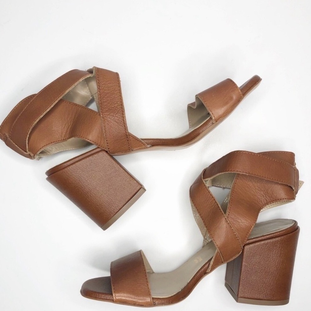Summit by White Mountain Brown Leather Block Heel Sandals Italy Size 38/7.5 US - Picture 6 of 7